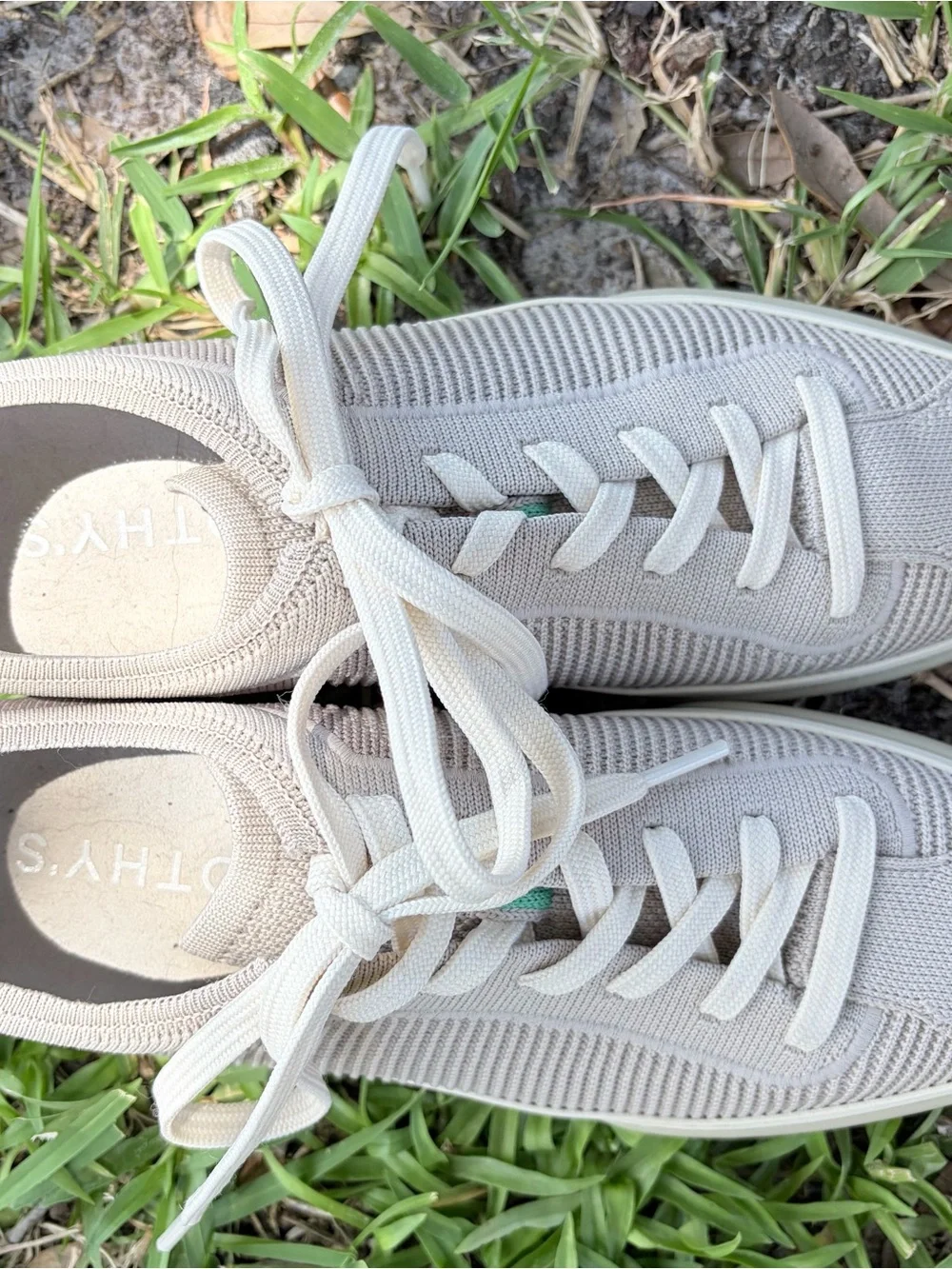 Rothy's size e8 women’s Knit the Lace-Up Sneakers